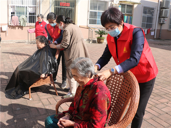 弘揚志愿精神 踐行責任擔當——中土物業(yè)“紅色物業(yè)”志愿者團隊在行動！